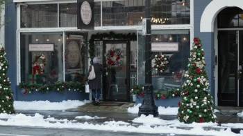 Screenshot 1 from Christmas Time Is Here (Full Movie)
