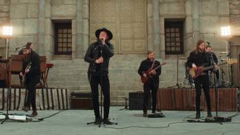 Screenshot 2 from Christmas with the Chosen: Holy Night (Full Movie)