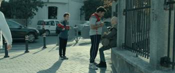 Screenshot 2 from Copacul Dorintelor: Amintiri din Copilarie (Full Movie)
