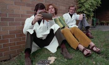 Screenshot 1 from Crimes of the Future (Full Movie)