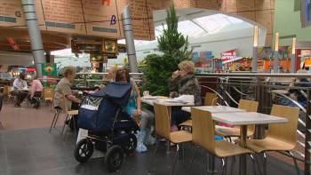 Screenshot 1 from Da Kath & Kim Code (Full Movie)