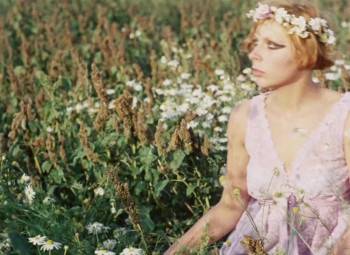 Screenshot 3 from Daisies (Full Movie)