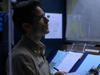 Screenshot 2 from Danger Beneath the Sea (Full Movie)