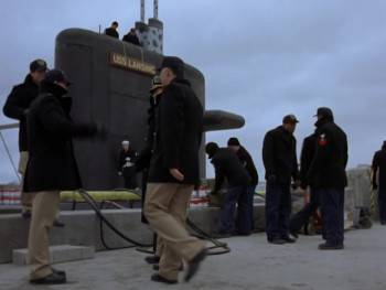 Screenshot 3 from Danger Beneath the Sea (Full Movie)