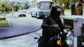 Screenshot 2 from Dangerous Moves (Full Movie)