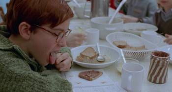 Screenshot 3 from Das fliegende Klassenzimmer (Full Movie)