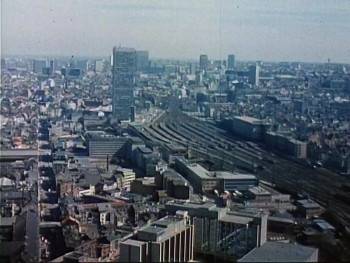 Screenshot 1 from De Kollega's maken de brug! (Full Movie)