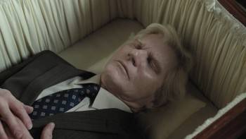 Screenshot 3 from Death at a Funeral (Full Movie)