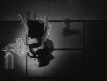 Screenshot 2 from Demons (Full Movie)