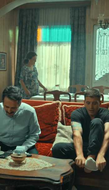 Screenshot 2 from Dengeler (Full Movie)