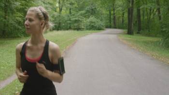 Screenshot 1 from Dinky Sinky (Full Movie)