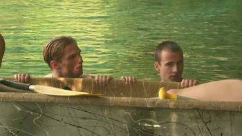 Screenshot 3 from DinoGator (Full Movie)
