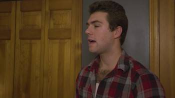 Screenshot 3 from Dole Mates (Full Movie)