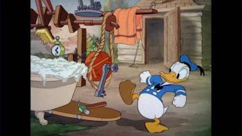 Screenshot 2 from Donald's Dog Laundry (Full Movie)
