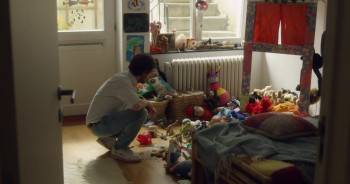 Screenshot 2 from Drôle de père (Full Movie)