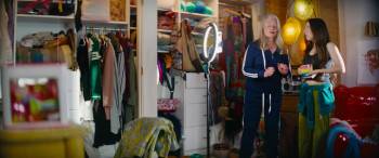 Screenshot 3 from Drugstore June (Full Movie)
