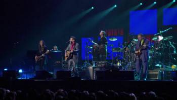 Screenshot 3 from Eagles: The Farewell 1 Tour - Live from Melbourne (Full Movie)