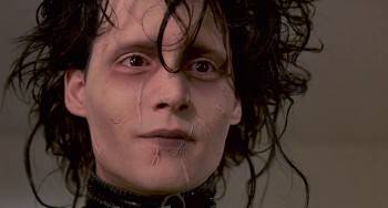 Screenshot 1 from Edward Scissorhands (Full Movie)