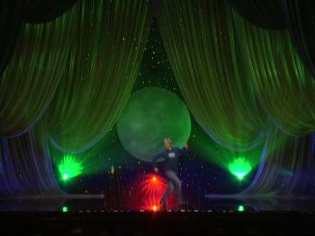 Screenshot 3 from Ellen DeGeneres: The Beginning (Full Movie)