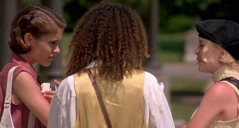 Screenshot 3 from Embrace of the Vampire (Full Movie)