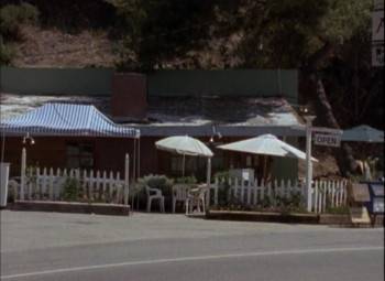 Screenshot 3 from Emmanuelle: First Contact (Full Movie)