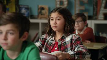 Screenshot 3 from Enchanting Christmas (Full Movie)