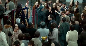 Screenshot 2 from Endless Poetry (Full Movie)