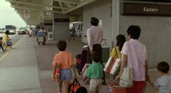 Screenshot 3 from Ernest Saves Christmas (Full Movie)