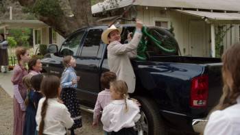 Screenshot 3 from Escape from Polygamy (Full Movie)