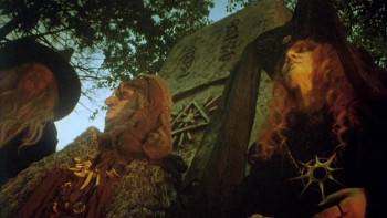 Screenshot 2 from Fantaghirò: Cave of the Golden Rose Fantaghirò 3 (Full Movie)