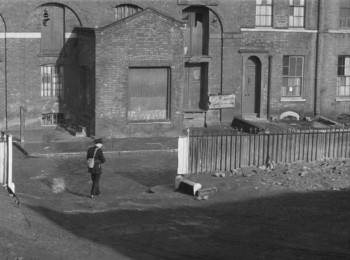Screenshot 3 from Fires Were Started (Full Movie)
