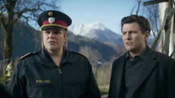 Screenshot 3 from Flammenmädchen (Full Movie)