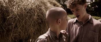 Screenshot 1 from Fog in August (Full Movie)