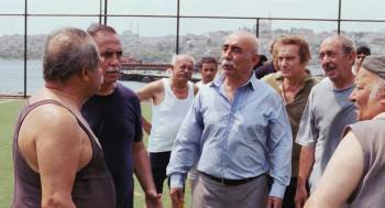 Screenshot 2 from For Love and Honor (Full Movie)