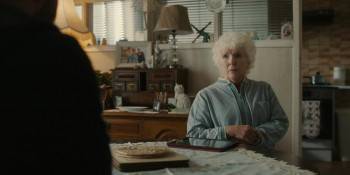 Screenshot 2 from Four Mothers (Full Movie)
