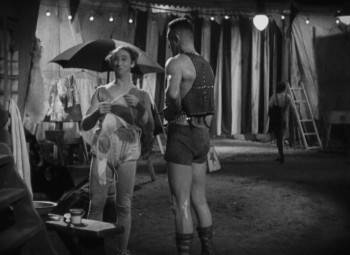 Screenshot 3 from Freaks (Full Movie)