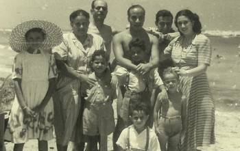 Screenshot 1 from From Meir, to Meir (Full Movie)