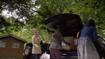 Screenshot 3 from Garage Sale Mystery: The Wedding Dress (Full Movie)