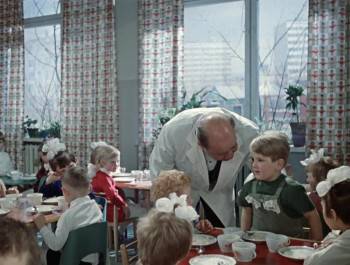 Screenshot 3 from Gentlemen of Fortune (Full Movie)