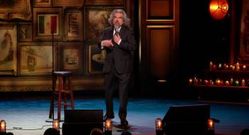 Screenshot 2 from George Lopez: Muy Católico (Full Movie)