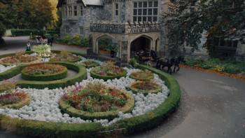 Screenshot 1 from Gilded Newport Mysteries: Murder at the Breakers (Full Movie)