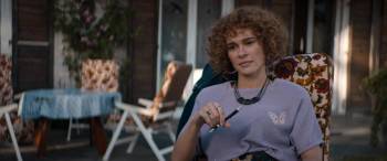 Screenshot 3 from Girl You Know It's True (Full Movie)
