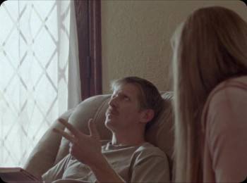 Screenshot 3 from Giving Birth to a Butterfly (Full Movie)