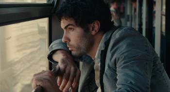 Screenshot 3 from Grand Central (Full Movie)