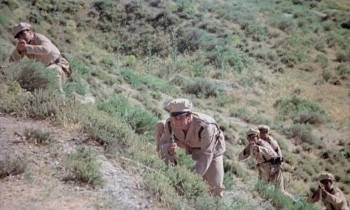 Screenshot 2 from Gunfight in the Red Sands (Full Movie)