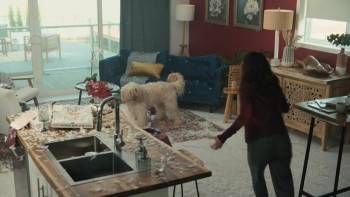 Screenshot 1 from Happy Howlidays (Full Movie)