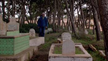 Screenshot 1 from Harragas (Full Movie)