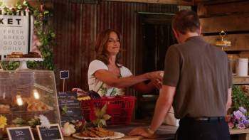 Screenshot 1 from Hearts Around the Table: Kiki's Fourth Ingredient (Full Movie)