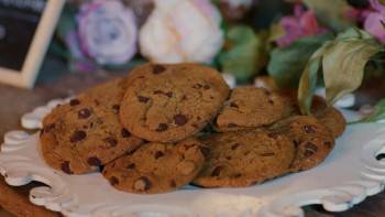 Screenshot 2 from Hearts Around the Table: Kiki's Fourth Ingredient (Full Movie)