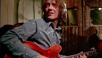 Screenshot 1 from Heartworn Highways (Full Movie)